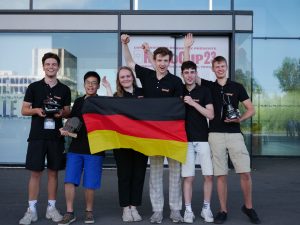 Read more about the article i-bots erreichen dritten und sechsten Platz auf der WM des Robocup Juniors in Bordeaux Frankreich